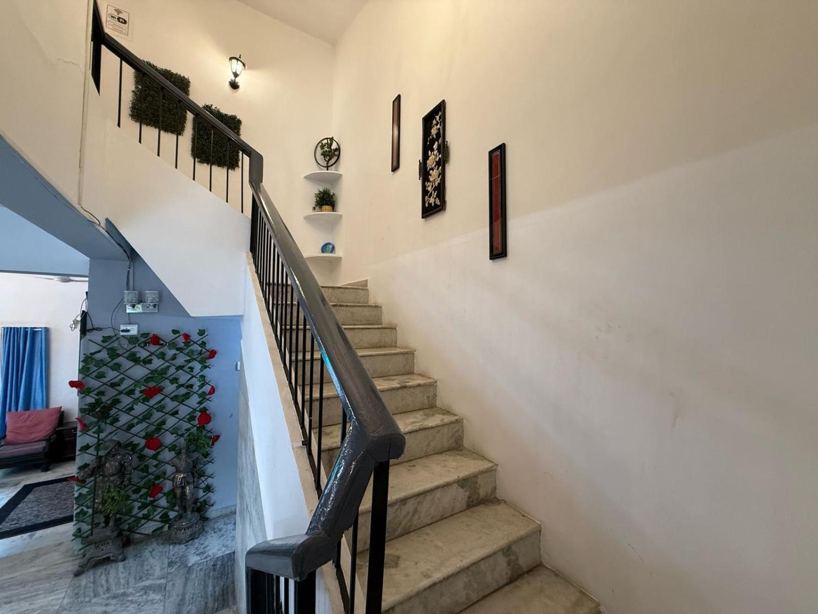 Вилла Blue Heaven- Lonavala 2 Bhk With Private Pool! Экстерьер фото